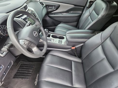 Used 2024 Nissan Murano SV w/ SV Midnight Edition Package FWD image 11
