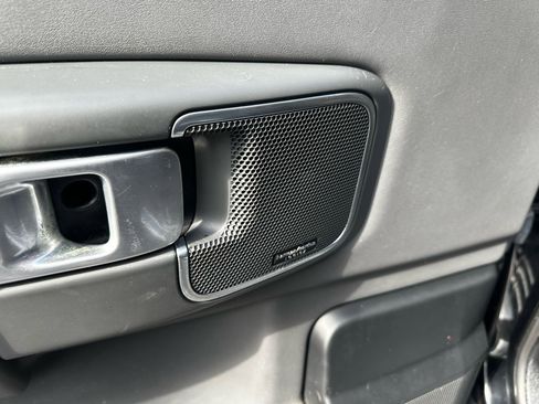 Used 2007 Land Rover Range Rover HSE image 18