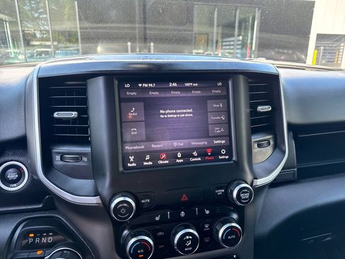Used 2020 RAM 1500 Big Horn AWD/4WD image 11