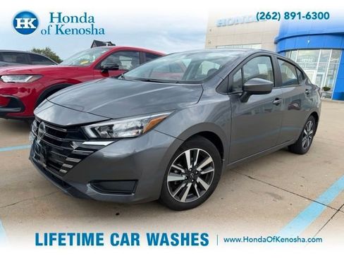 Used 2025 Nissan Versa SV w/ Trunk Package FWD image 1
