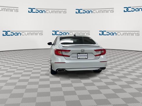 Used 2022 Honda Accord Sport image 7