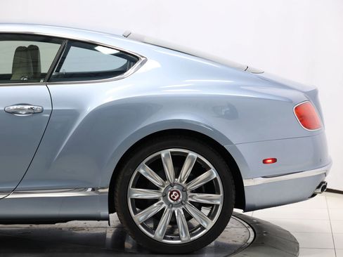Used 2016 Bentley Continental GT image 8