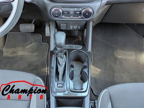 Used 2022 Chevrolet TrailBlazer LT w/ Convenience Package image 22