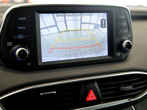 Used 2019 Hyundai Santa Fe SE image 20