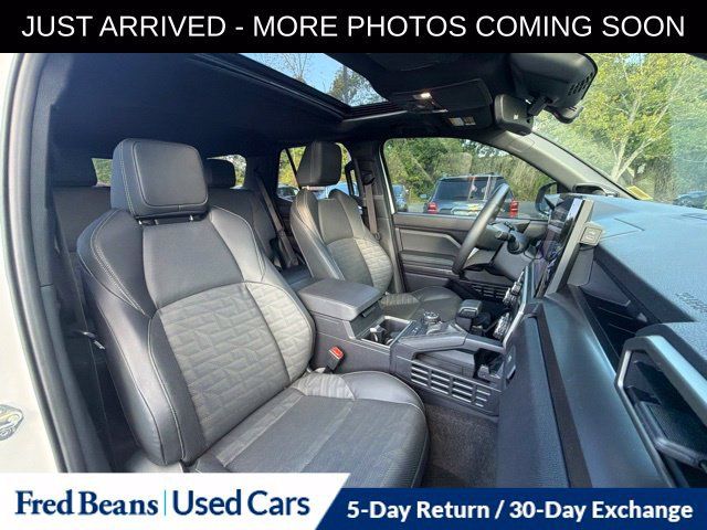Used 2025 Toyota 4Runner TRD Off-Road Premium AWD/4WD image 16