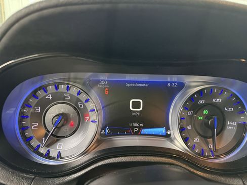 Used 2018 Chrysler 300 S w/ 300S Premium Group image 14