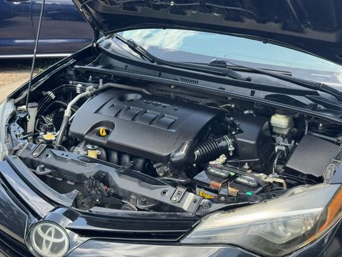 Used 2017 Toyota Corolla L FWD image 12