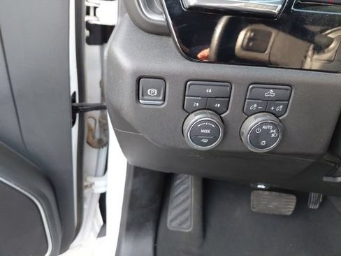 Used 2024 Chevrolet Silverado 2500 LT AWD/4WD image 13