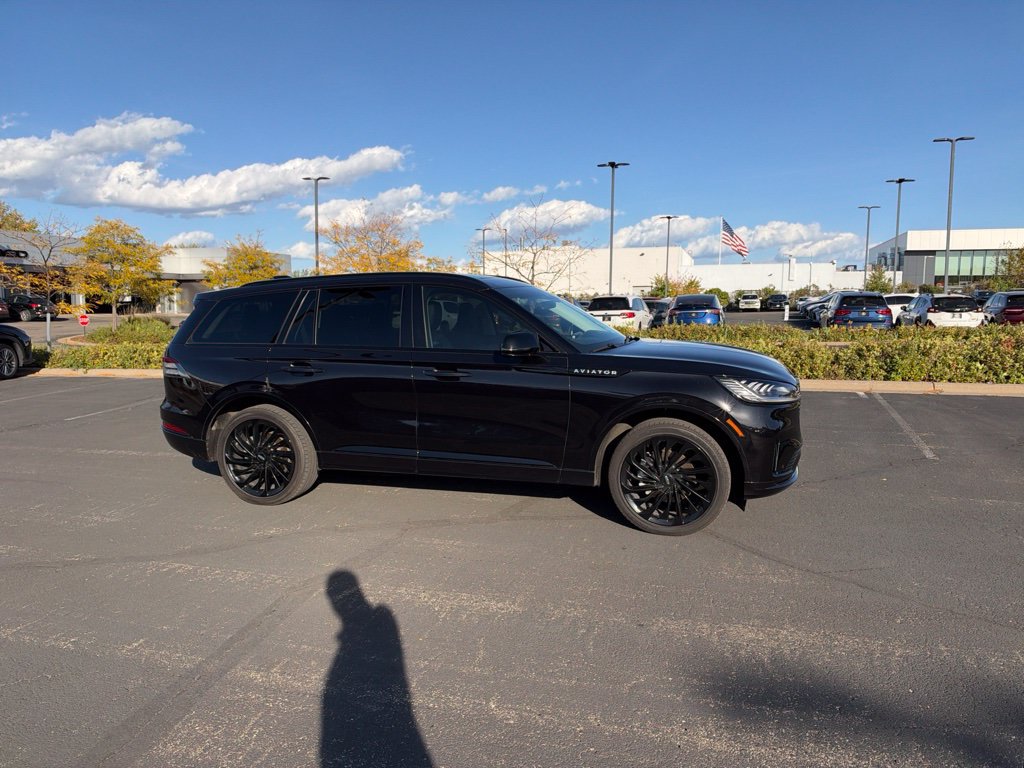 Used 2025 Lincoln Aviator Reserve w/ Jet Appearance Package AWD/4WD image 22