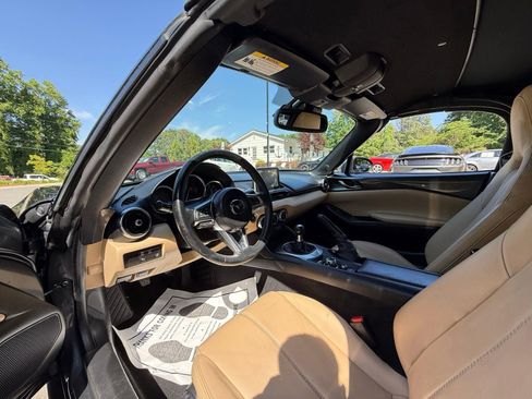 Used 2016 MAZDA MX-5 Miata Grand Touring RWD image 38