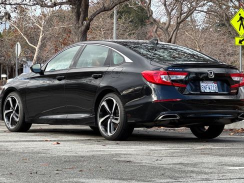 Used 2019 Honda Accord Sport image 6