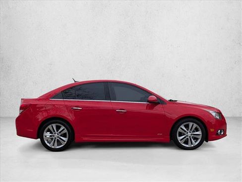 Used 2014 Chevrolet Cruze LTZ w/ Enhanced Safety Package FWD image 4