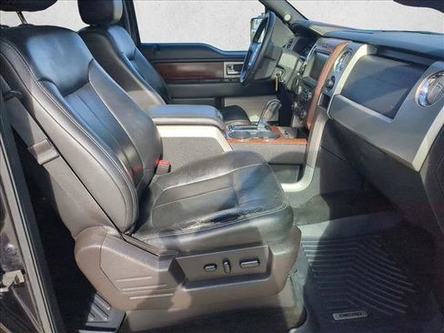 Used 2014 Ford F150 Lariat w/ Lariat Chrome Package image 20