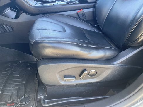 Used 2015 Ford Edge Titanium image 22