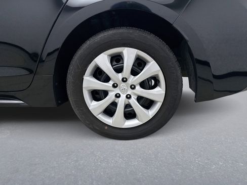 Used 2024 Toyota Corolla LE image 20