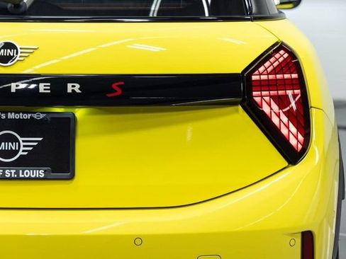New 2026 MINI Cooper S FWD image 8
