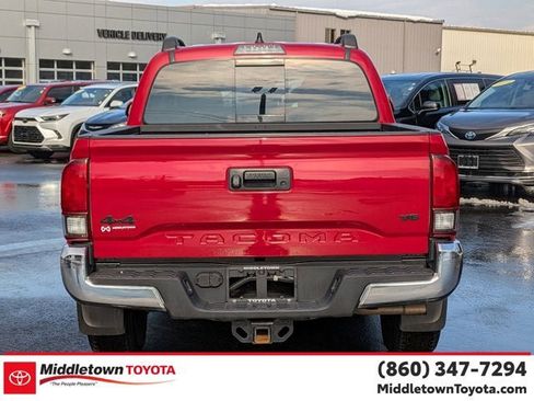 Certified 2022 Toyota Tacoma SR5 AWD/4WD image 4