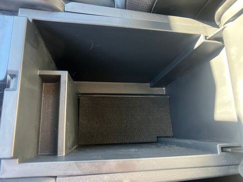 Used 2023 Nissan Pathfinder SL image 26