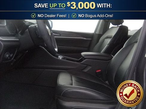 Used 2023 Jeep Grand Cherokee Limited w/ Black Appearance Package RWD image 14