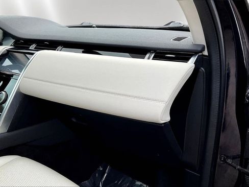 Used 2020 Land Rover Discovery Sport S image 26