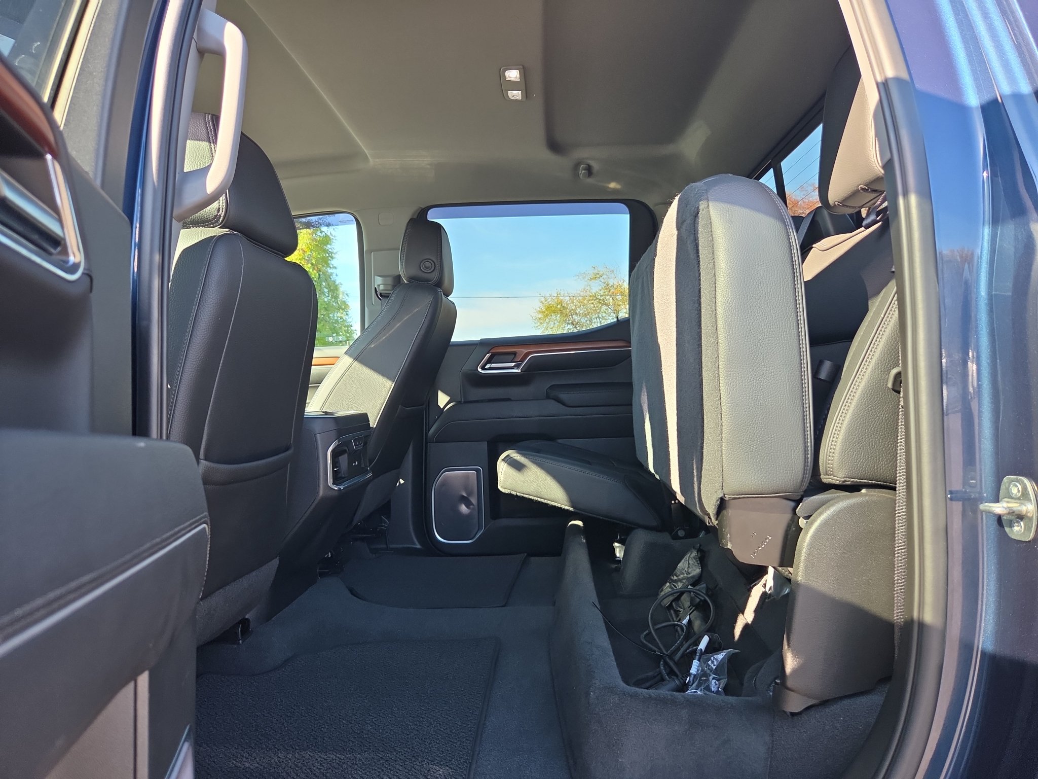Used 2022 GMC Sierra 1500 Denali w/ Technology Package AWD/4WD image 18