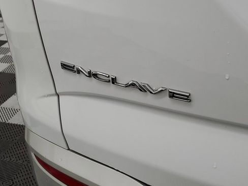 Used 2024 Buick Enclave Essence w/ Technology Package image 7