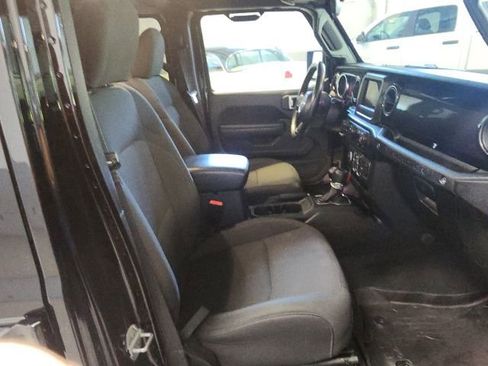 Used 2022 Jeep Wrangler Unlimited Sport AWD/4WD image 19
