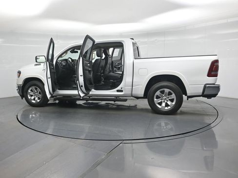 Used 2019 RAM 1500 Laramie image 36
