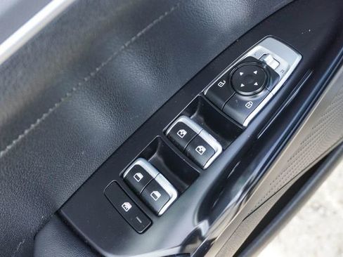 Used 2022 Kia K5 GT-Line image 11