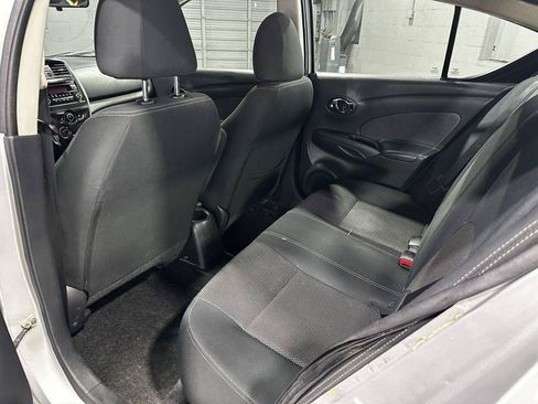 Used 2016 Nissan Versa SV FWD image 19