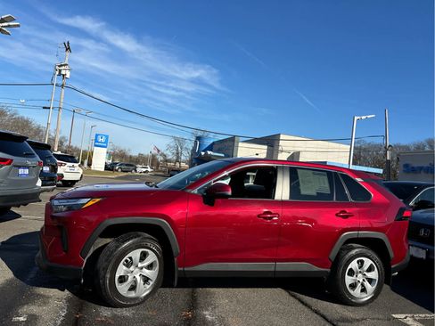 Used 2023 Toyota RAV4 LE image 6