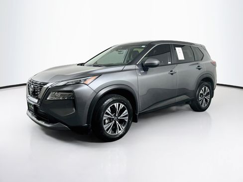 Used 2023 Nissan Rogue SV FWD image 3