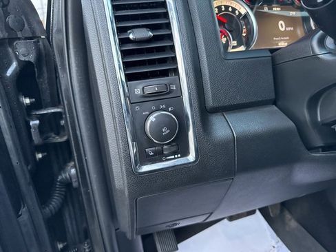 Used 2018 RAM 3500 Laramie image 23