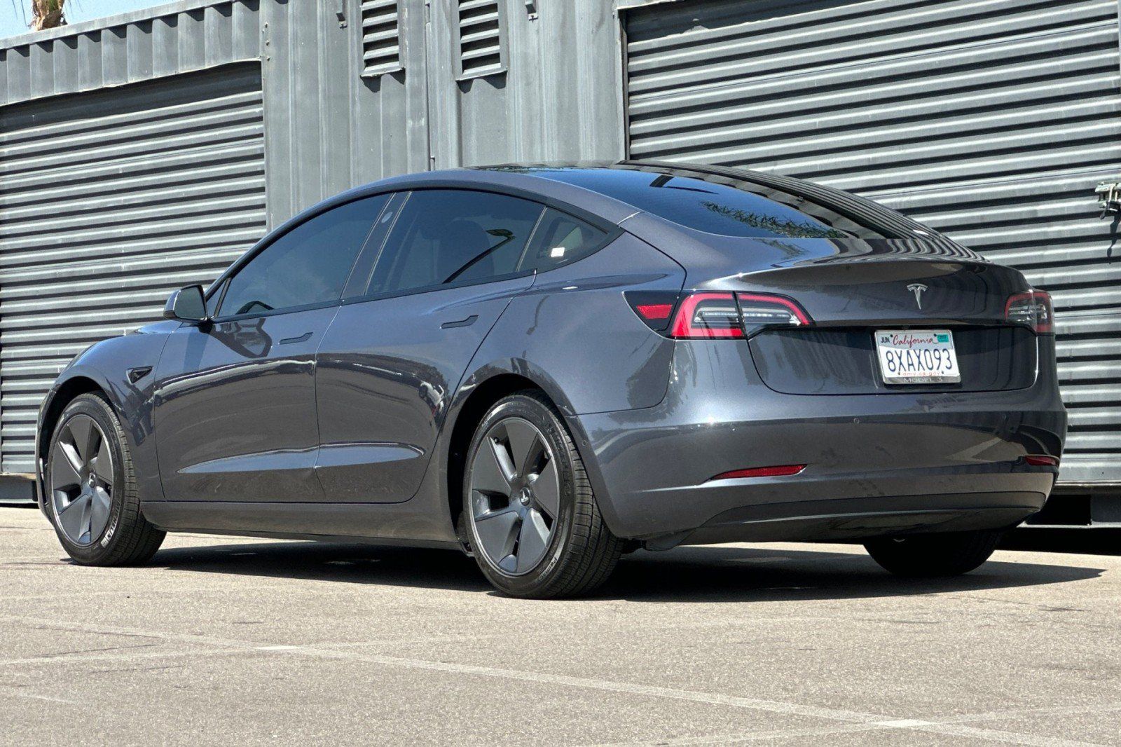 Used 2021 Tesla Model 3 Standard Range Plus RWD image 3