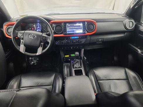 Used 2020 Toyota Tacoma TRD Sport image 24