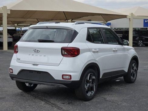 New 2026 Hyundai Venue SEL image 4