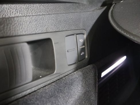 Used 2023 Audi SQ5 Premium Plus w/ Premium Plus Package image 16