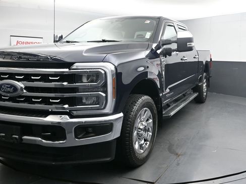 Used 2025 Ford F250 Lariat w/ Chrome Package AWD/4WD image 4