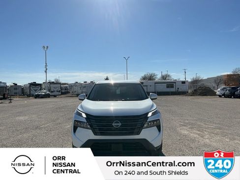 New 2026 Nissan Rogue SV FWD image 2