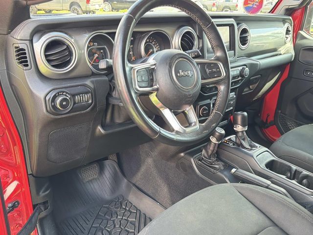 Used 2019 Jeep Wrangler Unlimited Sahara AWD/4WD image 18