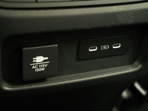 Certified 2025 Honda Pilot Elite image 44