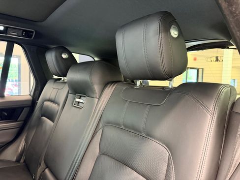 Used 2019 Land Rover Range Rover HSE AWD/4WD image 24
