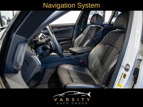 Used 2021 BMW 540i w/ Executive Package image 16