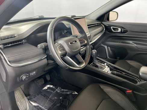 Used 2022 Jeep Compass High Altitude AWD/4WD image 9