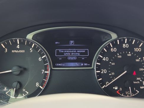 Used 2017 Nissan Altima 2.5 SV image 11