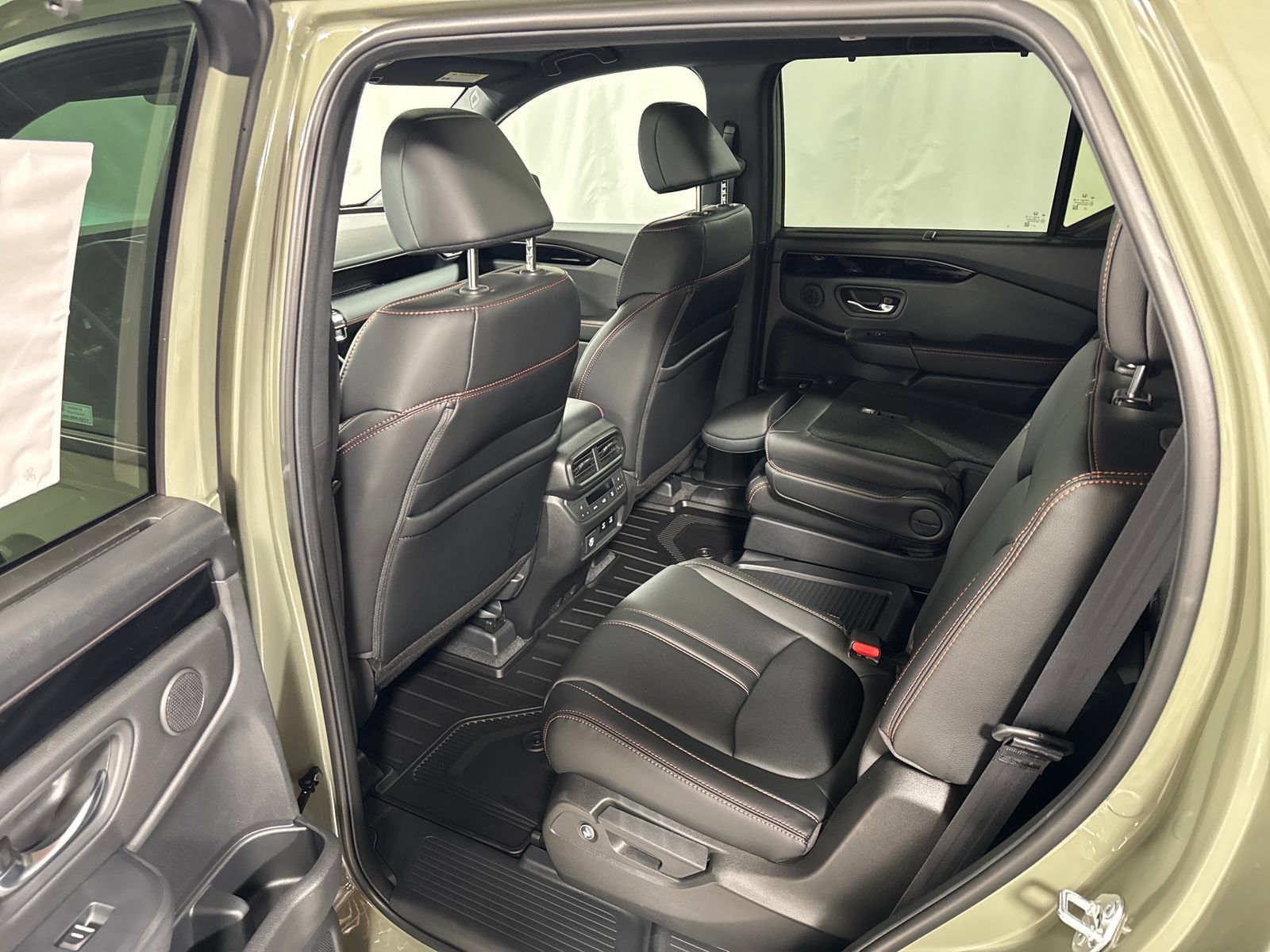New 2026 Honda Pilot TrailSport image 5