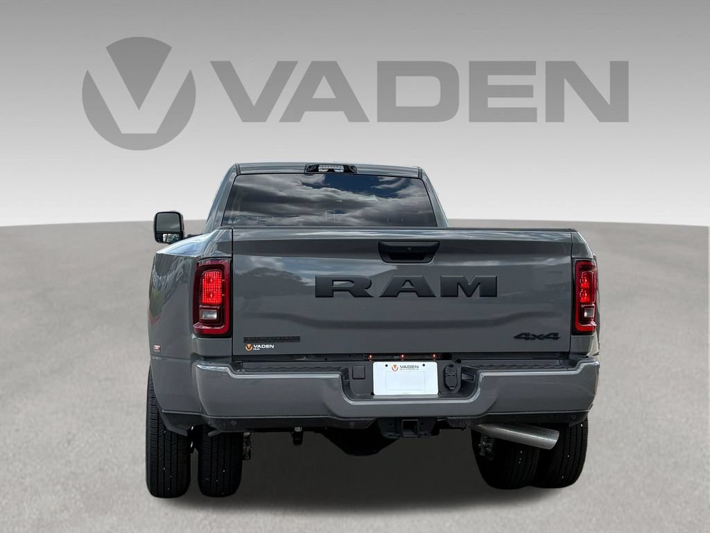 New 2026 RAM 3500 Big Horn AWD/4WD image 4