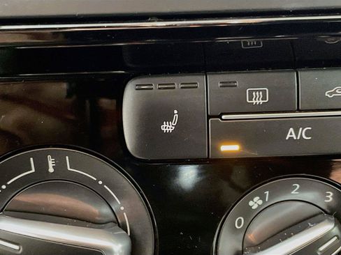 Used 2016 Volkswagen Jetta Sport FWD image 16