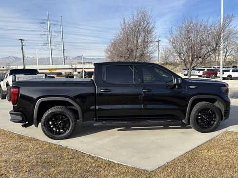 Used 2022 GMC Sierra 1500 Elevation w/ Elevation Premium Package image 6