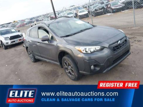 Used 2021 Subaru Crosstrek 2.5i Sport w/ Moonroof Package image 1
